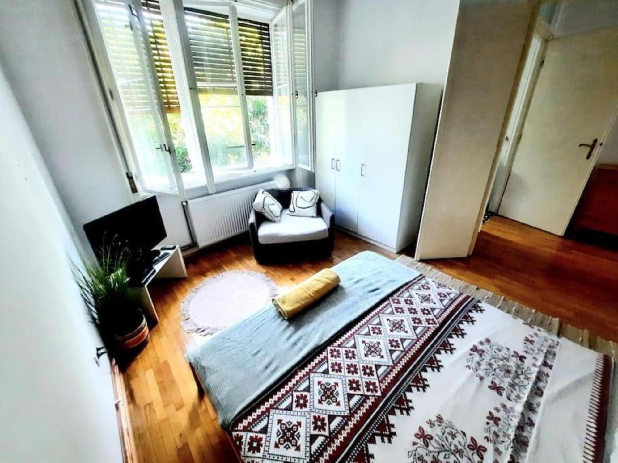 One Bedroom By The Park Old Town Belle Vue ทิมิชัวรา ภายนอก รูปภาพ